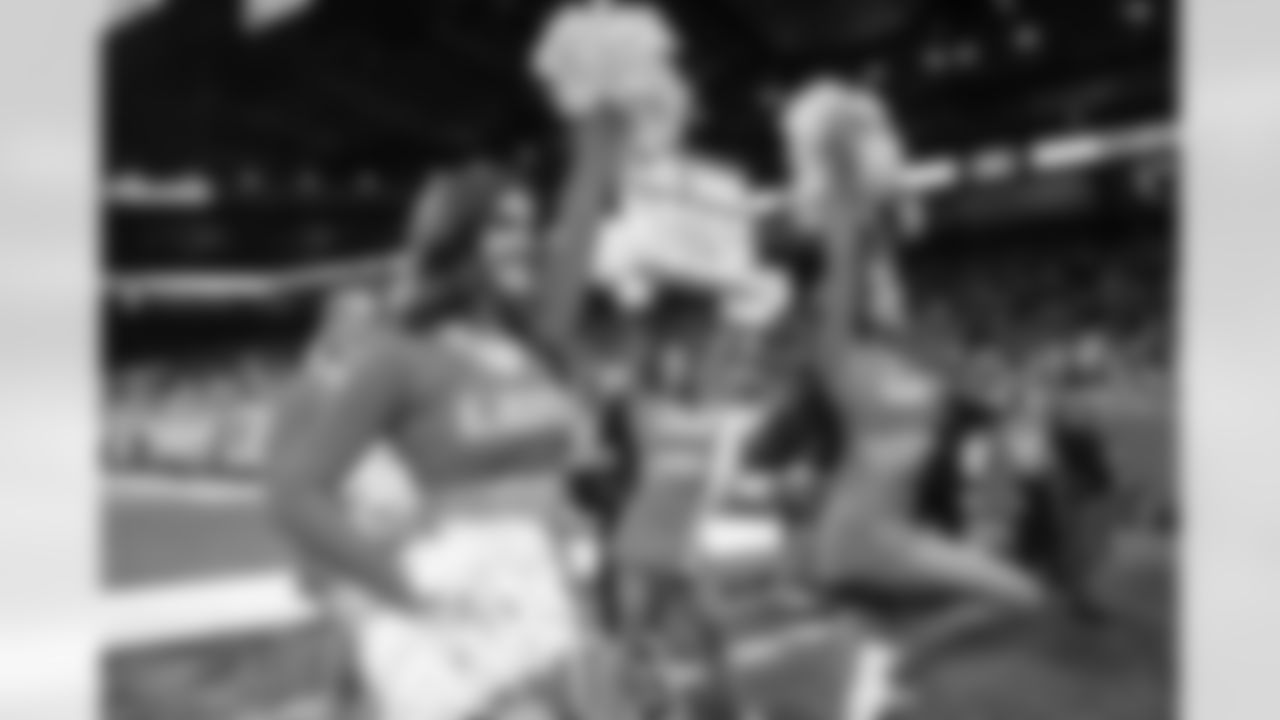 Detroit Lions Cheerleaders perform during an NFL football game against the Green Bay Packers on Thursday, Nov. 27, 2025 in Detroit. (Mike Ferdinande/Detroit Lions)