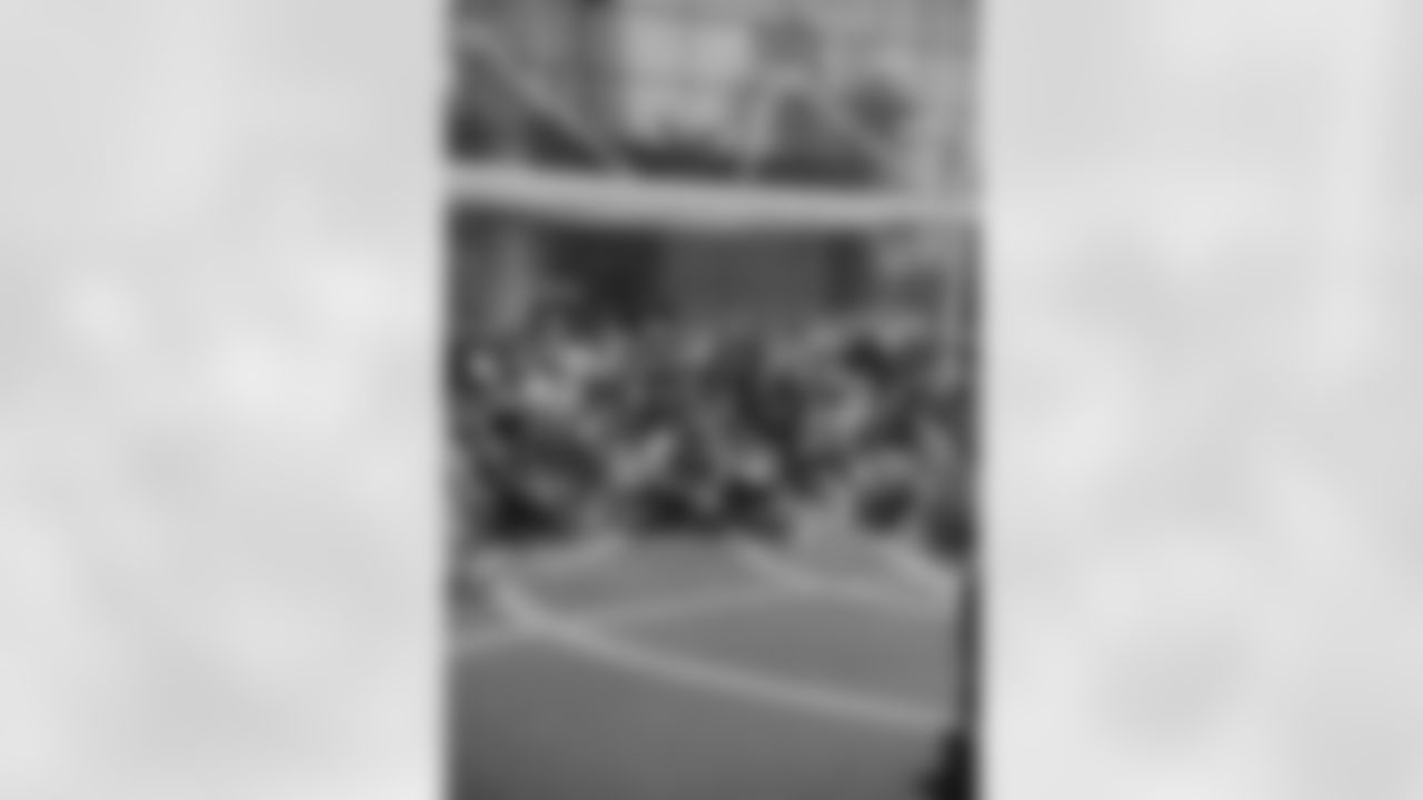 Fans attend a Thanksgiving game watch party on Thursday, Nov. 27, 2025 in São Paulo, Brasil. (Gabriel Alacette/Detroit Lions via AP)