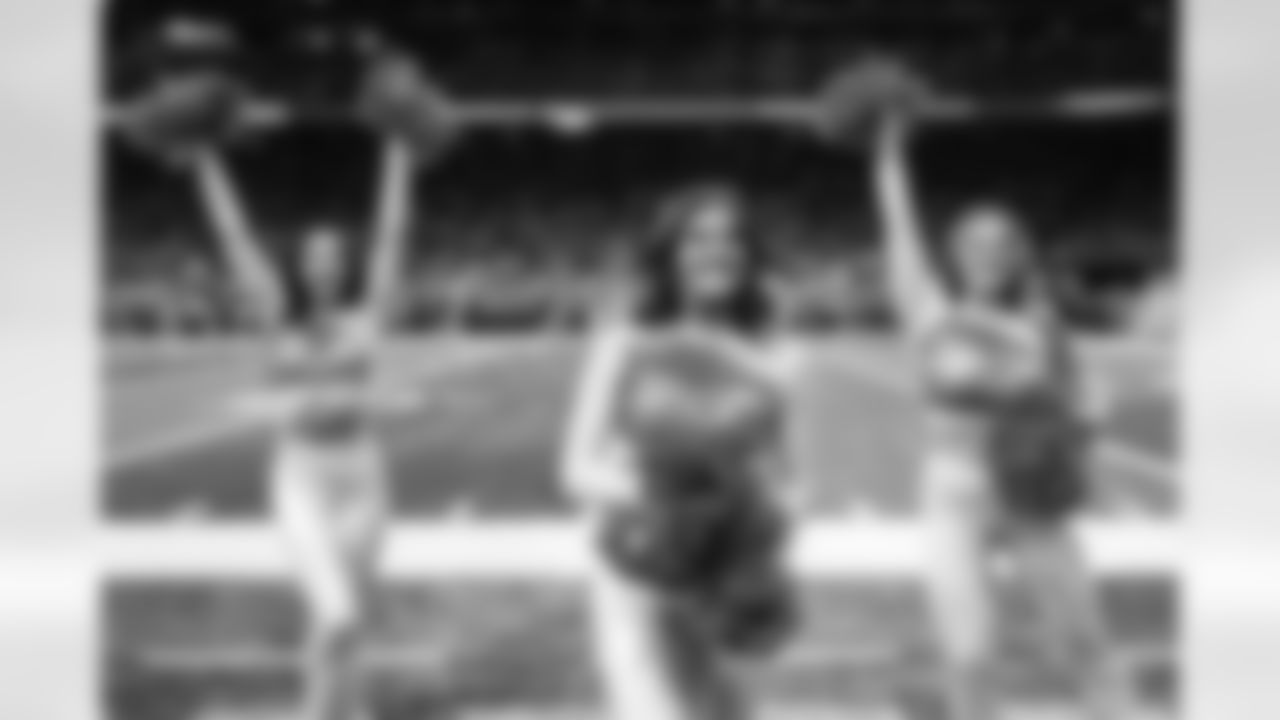 Detroit Lions Cheerleaders perform during an NFL football game against the Pittsburgh Steelers on Sunday, Dec. 21, 2025 in Detroit. (Mike Ferdinande/Detroit Lions)