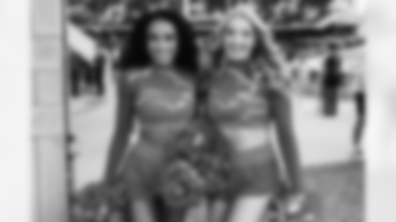 Detroit Lions Cheerleaders take a photo before The Hall of Fame Game at Tom Benson Hall of Fame Stadium on July 31, 2025 in Canton, Ohio. (Mike Ferdinande/Detroit Lions)