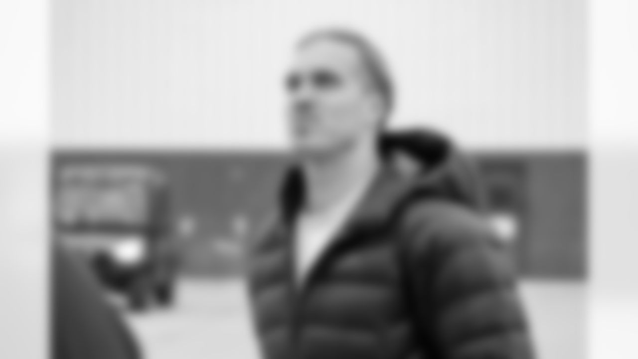 Detroit Lions linebacker Alex Anzalone (34) travels to Washington, D.C. on Nov. 8, 2025. (Jeff Nguyen/Detroit Lions via AP)