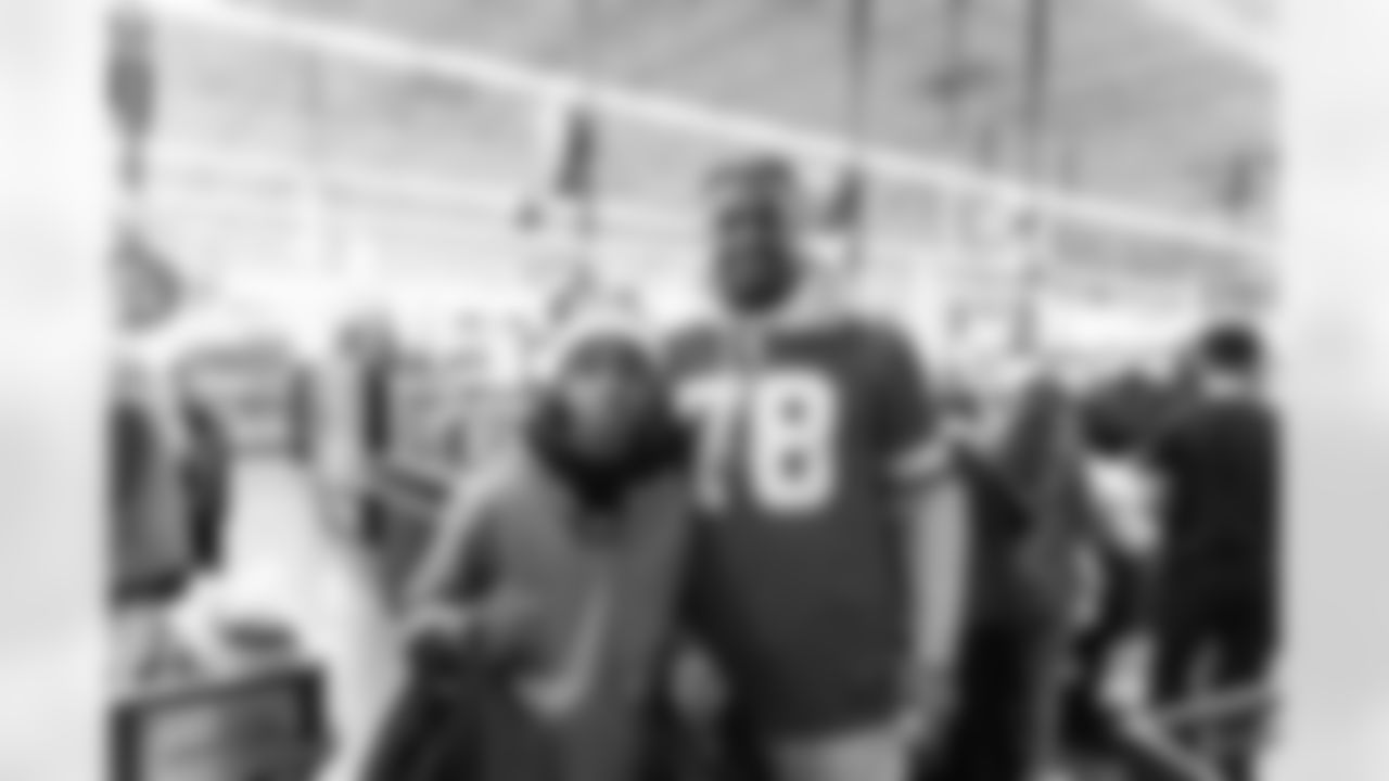 Detroit Lions defensive lineman Tyler Lacy (78) during Shop with a Lion at Meijer on Dec. 8, 2025 in Detroit. (Stephanie VanWagoner/Detroit Lions)