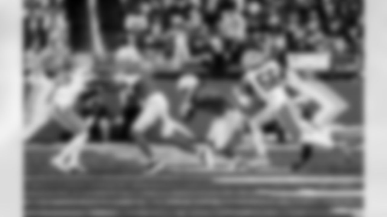 Detroit Lions wide receiver Jameson Williams (1) and Detroit Lions running back Jahmyr Gibbs (0) during an NFL football game against the Green Bay Packers on Thursday, Nov. 27, 2025 in Detroit. (Jeff Nguyen/Detroit Lions via AP)