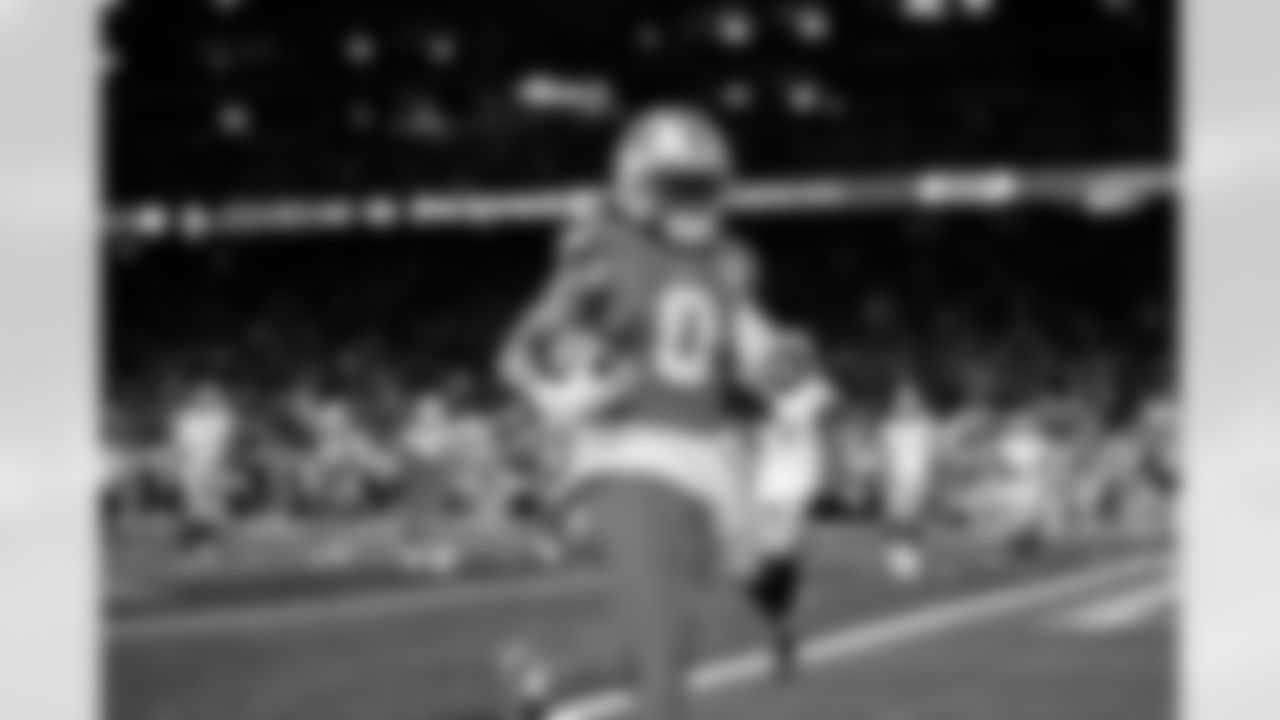 Detroit Lions running back Jahmyr Gibbs (0) scores a touchdown during an NFL football game against the Pittsburgh Steelers on Sunday, Dec. 21, 2025 in Detroit. (Jeff Nguyen/Detroit Lions via AP)