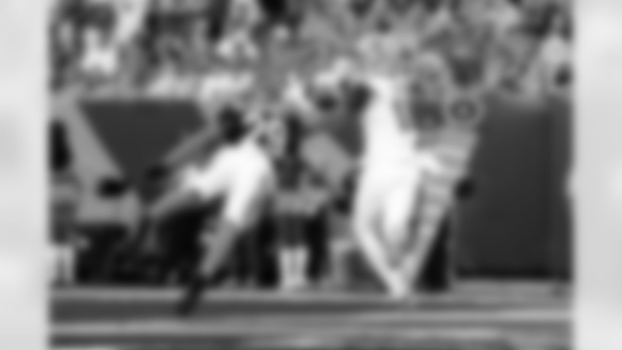 Detroit Lions wide receiver Isaac TeSlaa (18) catches the ball and scores a touchdown during an NFL football game against the Cincinnati Bengals on Sunday, Oct. 5, 2025 in Cincinnati. (Jeff Nguyen/Detroit Lions via AP)