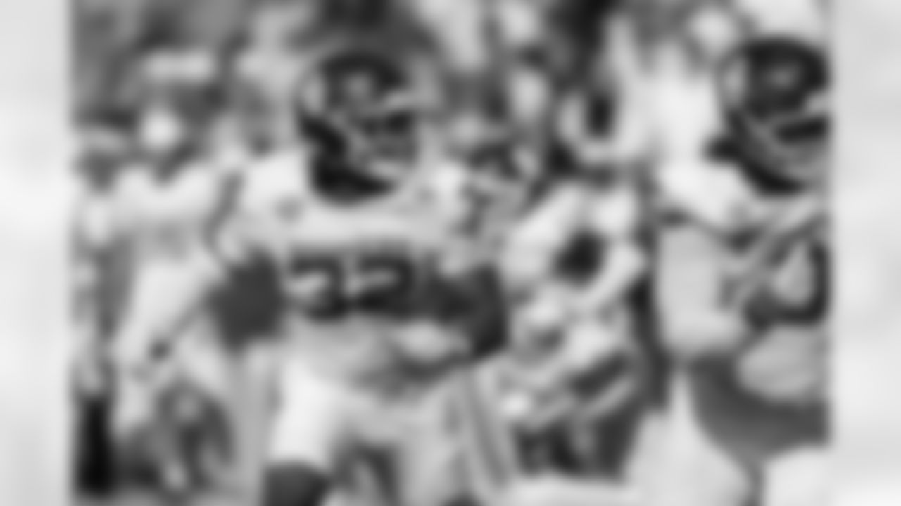 No. 35 EDGE R Mason Thomas, Oklahoma