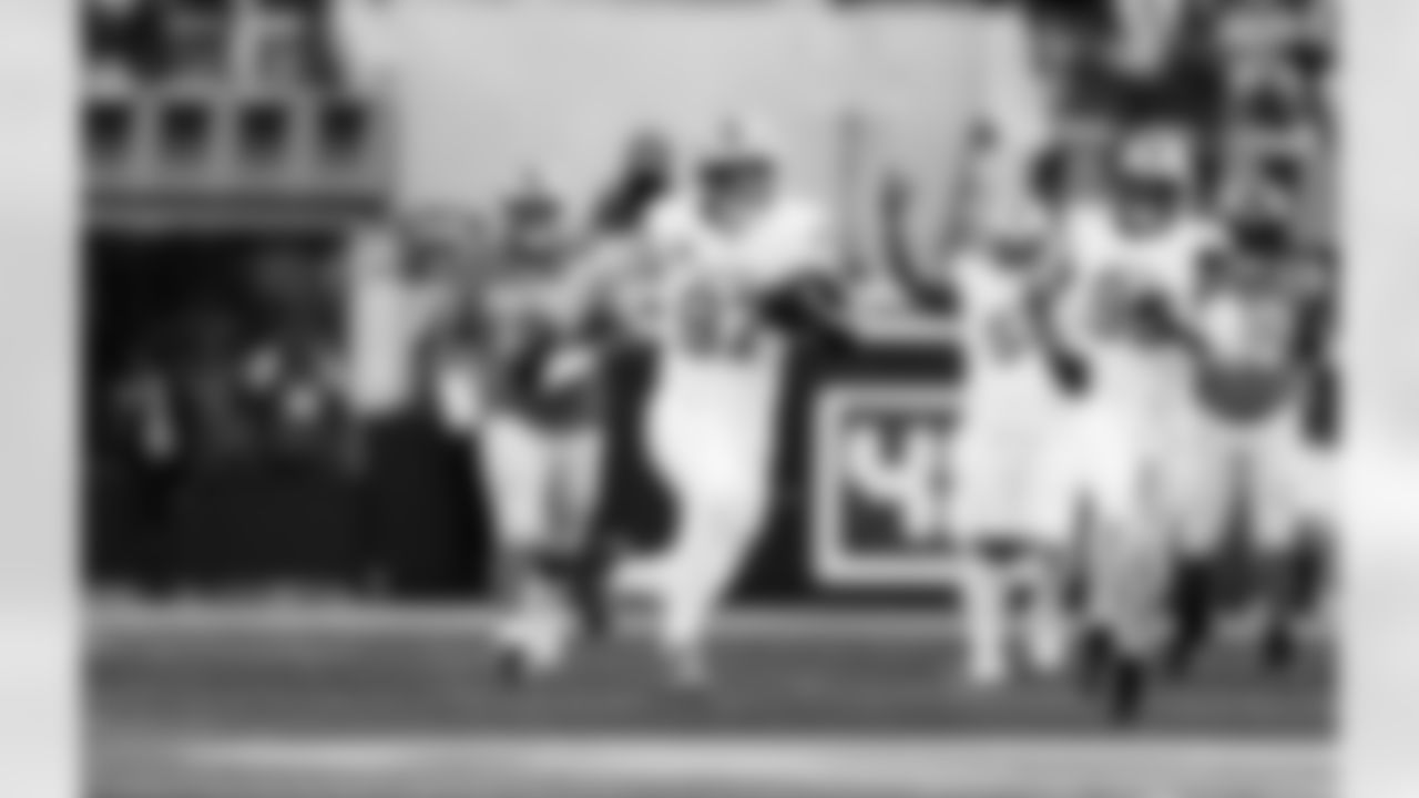 Detroit Lions edge rusher Aidan Hutchinson (97) intercepts a pass during an NFL football game against the Los Angeles Rams on Sunday, Dec. 14, 2025 in Inglewood, Calif. (Jeff Nguyen/Detroit Lions via AP)