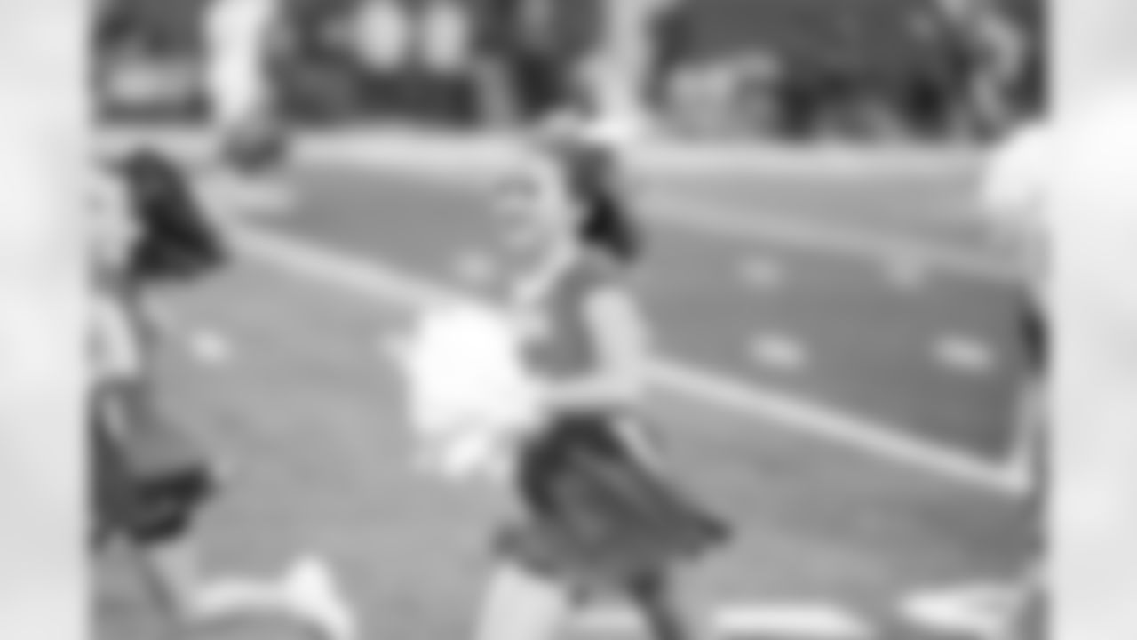 Detroit Lions Junior Cheer Clinic performs at halftime during an NFL football game against the Pittsburgh Steelers on Sunday, Dec. 21, 2025 in Detroit. (Jeff Nguyen/Detroit Lions via AP)