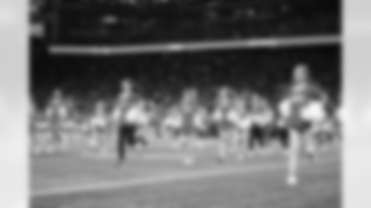 Detroit Lions Junior Cheer Clinic performs at halftime during an NFL football game against the Pittsburgh Steelers on Sunday, Dec. 21, 2025 in Detroit. (Jeff Nguyen/Detroit Lions via AP)