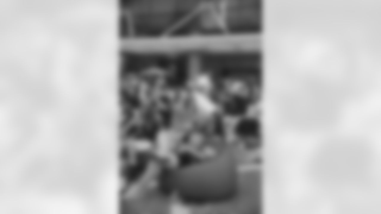 Fans attend a Thanksgiving game watch party on Thursday, Nov. 27, 2025 in São Paulo, Brasil. (Gabriel Alacette/Detroit Lions via AP)