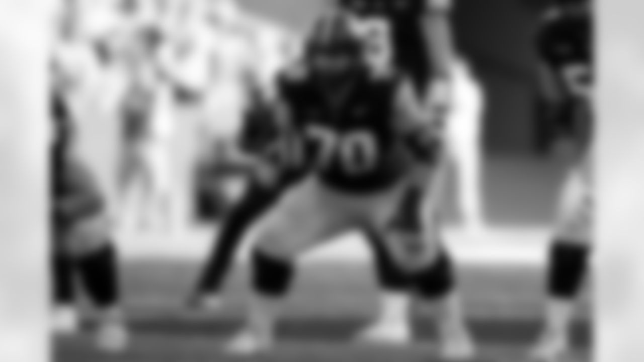 Iowa OL Beau Stephens (70)