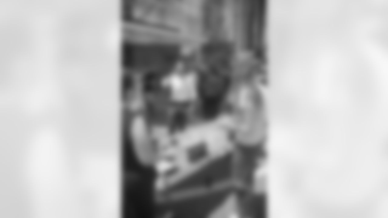 Fans attend a Thanksgiving game watch party on Thursday, Nov. 27, 2025 in São Paulo, Brasil. (Gabriel Alacette/Detroit Lions via AP)