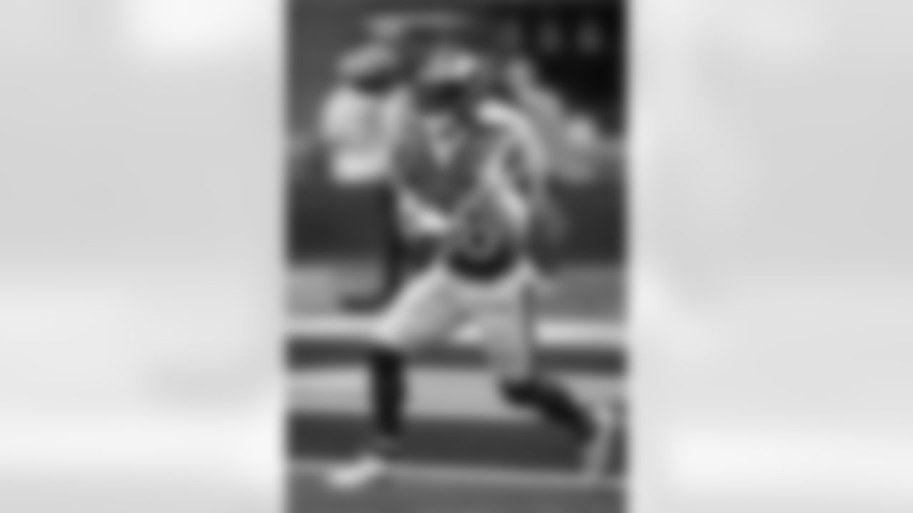 KR Jordan Whittington
Backed up by Blake Corum
(AP Photo/Marcio Jose Sanchez)