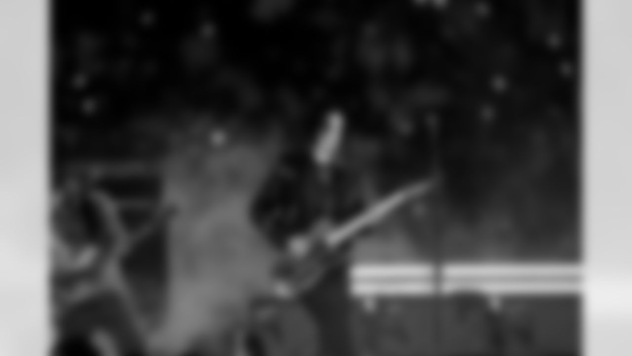 Jack White performs during the Thanksgiving Halftime Show powered by Verizon during an NFL football game against the Green Bay Packers on Thursday, Nov. 27, 2025 in Detroit. (Jeff Nguyen/Detroit Lions via AP)