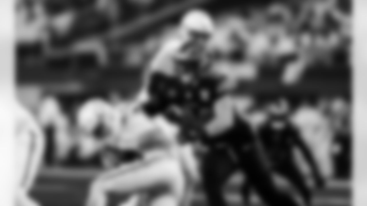 Detroit Lions linebacker Alex Anzalone (34) sacks Minnesota Vikings quarterback Max Brosmer (12) during an NFL football game against the Minnesota Vikings on Thursday, Dec. 25, 2025 in Minneapolis. (Jeff Nguyen/Detroit Lions via AP)