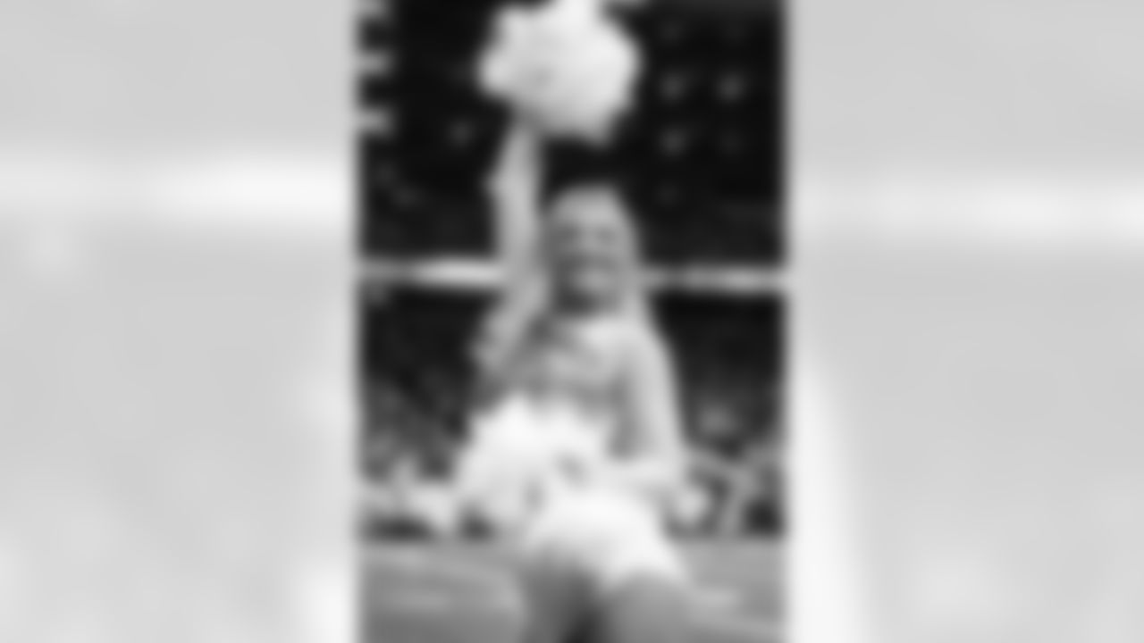 Detroit Lions Cheerleaders perform during an NFL football game against the Dallas Cowboys on Thursday, Dec. 4, 2025 in Detroit. (Mike Ferdinande/Detroit Lions)