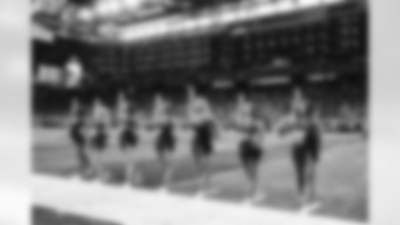 Detroit Lions Cheerleaders during an NFL football game against the New York Giants on Sunday, Nov. 23, 2025 in Detroit. (Stephanie VanWagoner/Detroit Lions)