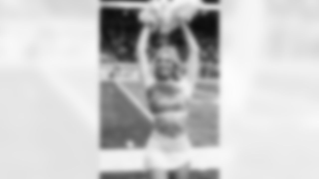 Detroit Lions Cheerleaders perform during an NFL football game against the Dallas Cowboys on Thursday, Dec. 4, 2025 in Detroit. (Mike Ferdinande/Detroit Lions)