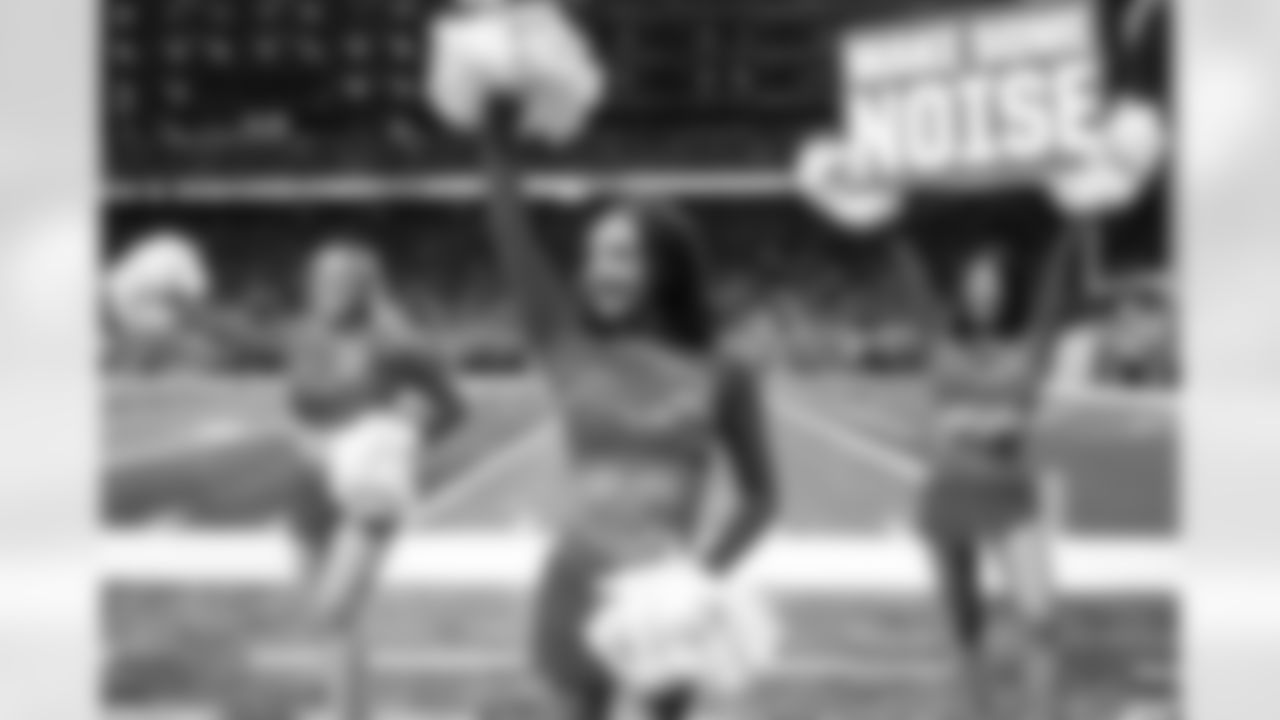 Detroit Lions Cheerleaders perform during an NFL football game against the Minnesota Vikings on Sunday, Nov. 2, 2025 in Detroit. (Mike Ferdinande/Detroit Lions)