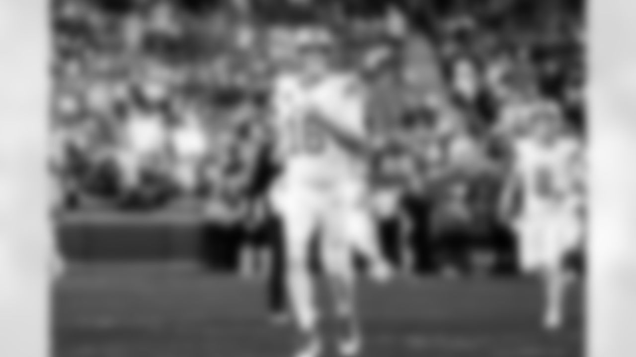 Detroit Lions quarterback Jared Goff (16) before an NFL football game against the Kansas City Chiefs on Sunday, Oct. 12, 2025 in Kansas City, MO. (Jeff Nguyen/Detroit Lions via AP)