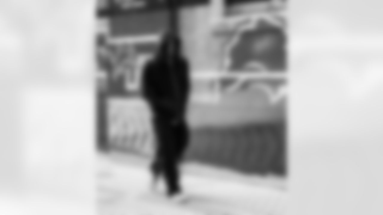 Detroit Lions running back Jahmyr Gibbs (0) arrives to an NFL football game against the Green Bay Packers on Thursday, Nov. 27, 2025 in Detroit. (Jeff Nguyen/Detroit Lions via AP)