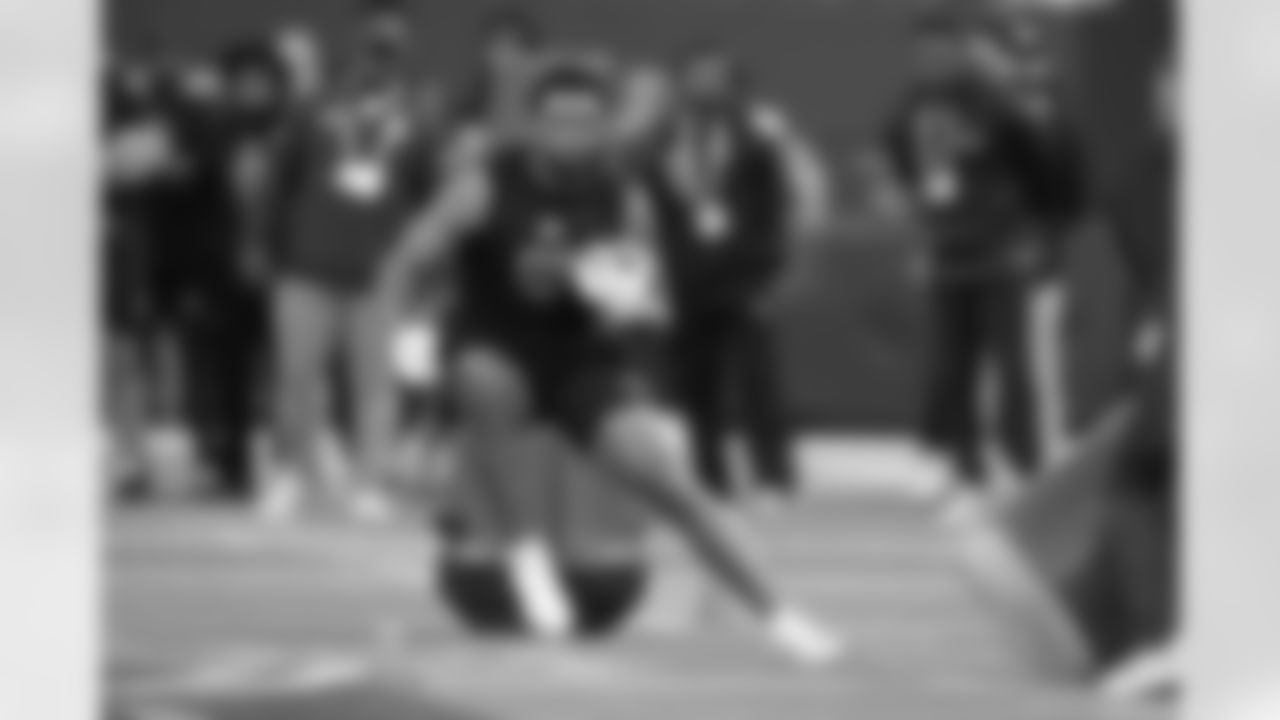 Ohio State running back CJ Donaldson (05) runs a drill at the NFL football scouting combine in Indianapolis, Saturday, Feb. 28, 2026. (AP Photo/Michael Conroy)