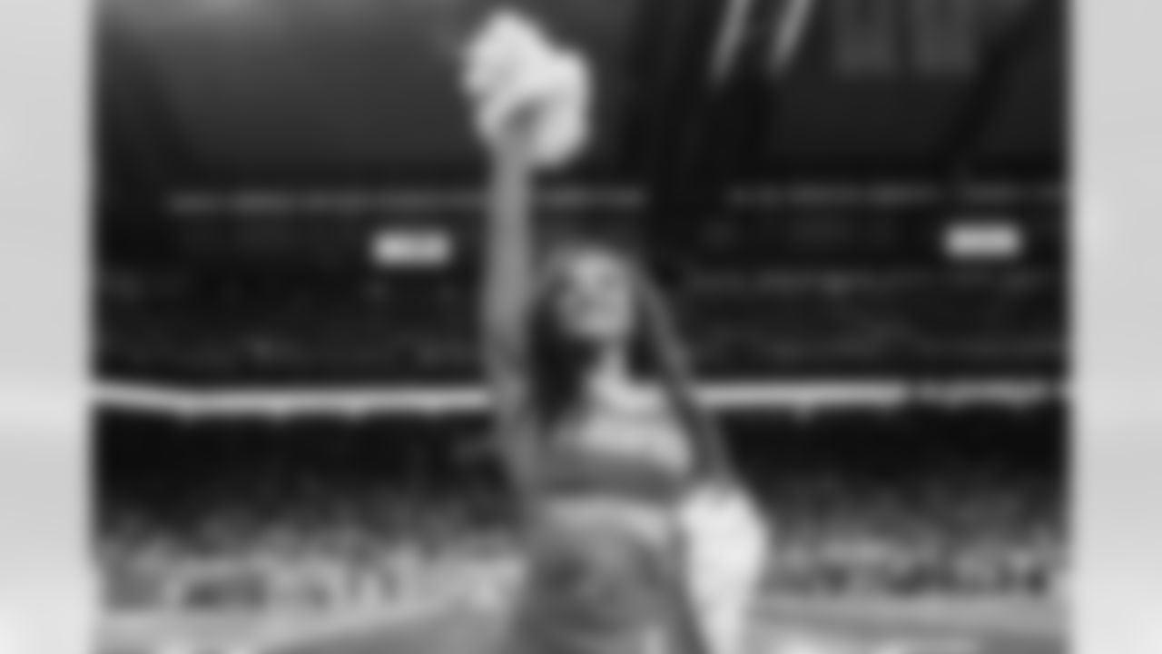 A Detroit Lions Cheerleader performs during an NFL football game against the Green Bay Packers on Thursday, Nov. 27, 2025 in Detroit. (Mike Ferdinande/Detroit Lions)