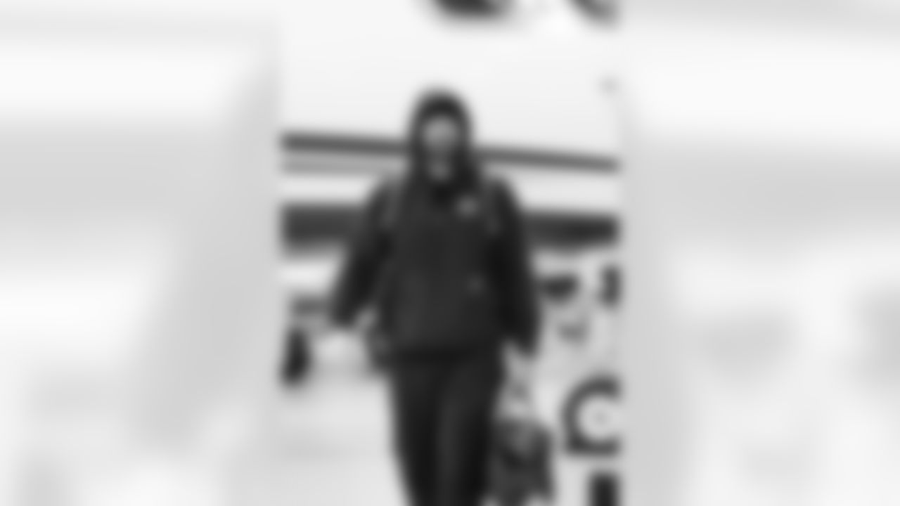 Detroit Lions tackle Dan Skipper (70) travels to Los Angeles on Nov. 13, 2025. (Jeff Nguyen/Detroit Lions via AP)