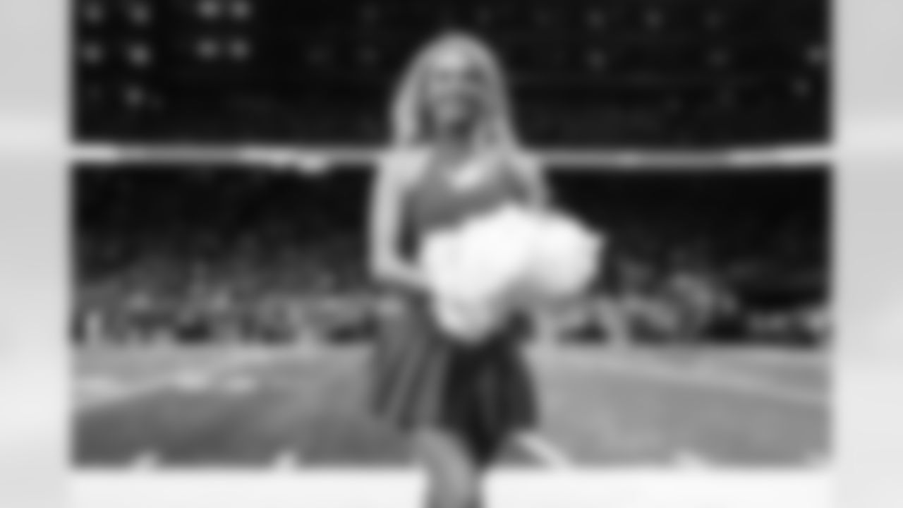 A Detroit Lions Cheerleader performs during an NFL football game against the Green Bay Packers on Thursday, Nov. 27, 2025 in Detroit. (Mike Ferdinande/Detroit Lions)