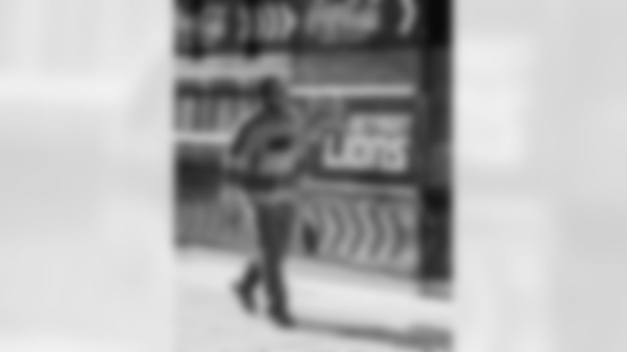 Detroit Lions linebacker Derrick Barnes (55) arrives to an NFL football game against the Minnesota Vikings on Sunday, Nov. 2, 2025 in Detroit. (Jeff Nguyen/Detroit Lions via AP)