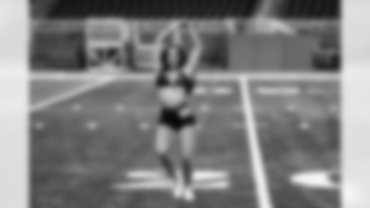 A contestant performs during the Detroit Lions Cheerleaders auditions at Ford Field on May 5, 2025 in Detroit. (Mike Ferdinande/Detroit Lions)