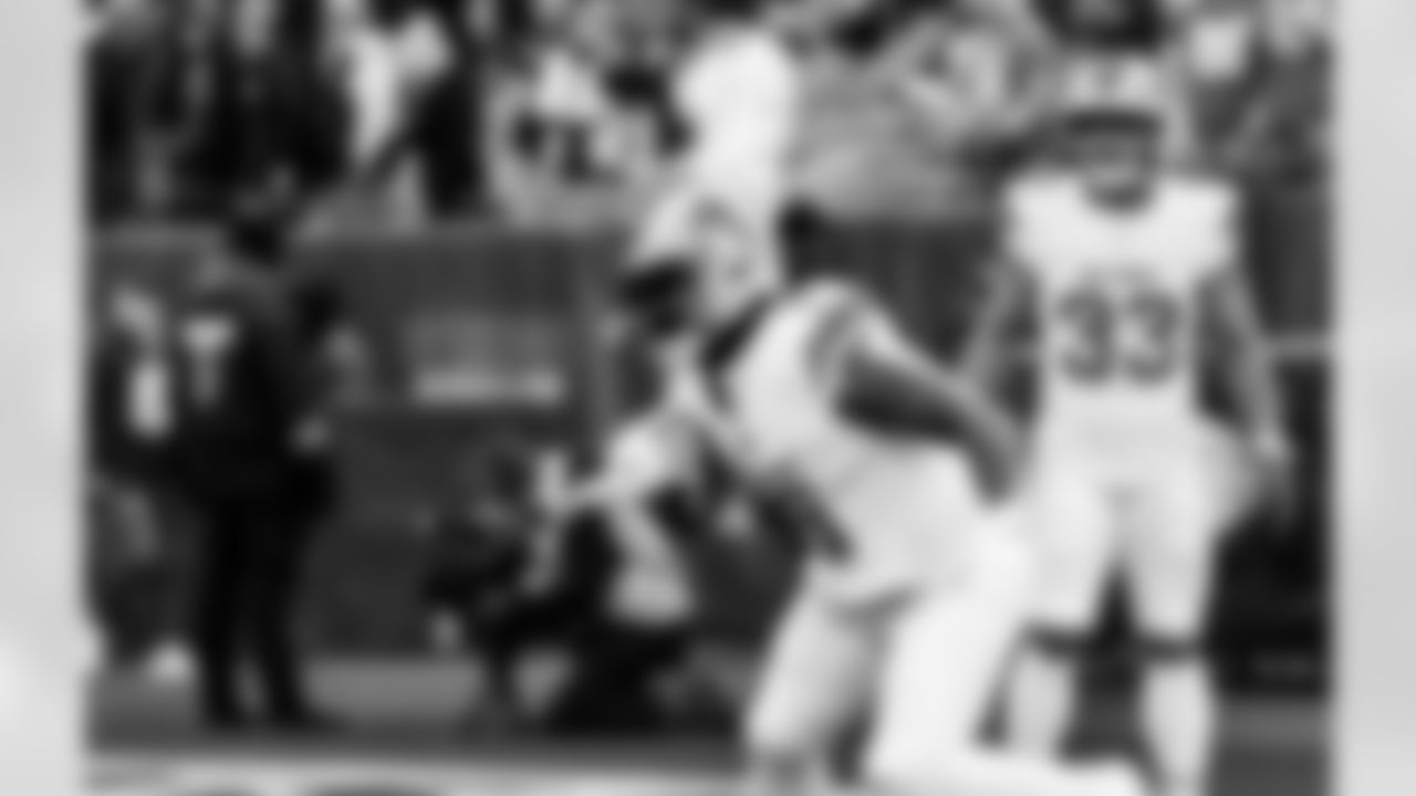 Detroit Lions running back David Montgomery (5) before an NFL football game against the Chicago Bears on Sunday, Jan. 4, 2026 in Chicago. (Jeff Nguyen/Detroit Lions via AP)