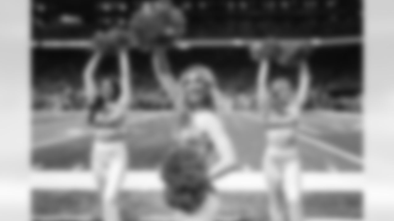 Detroit Lions Cheerleaders perform during an NFL football game against the Pittsburgh Steelers on Sunday, Dec. 21, 2025 in Detroit. (Mike Ferdinande/Detroit Lions)