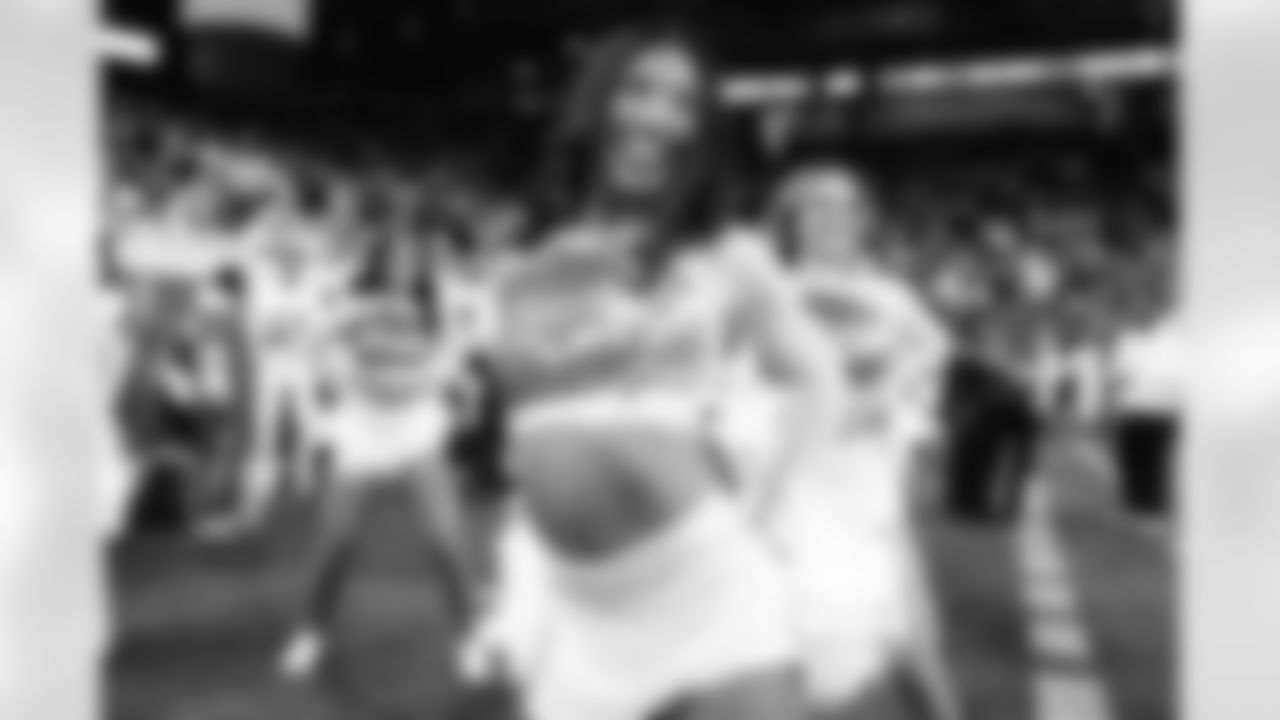 Detroit Lions Cheerleaders perform during an NFL football game against the Dallas Cowboys on Thursday, Dec. 4, 2025 in Detroit. (Mike Ferdinande/Detroit Lions)