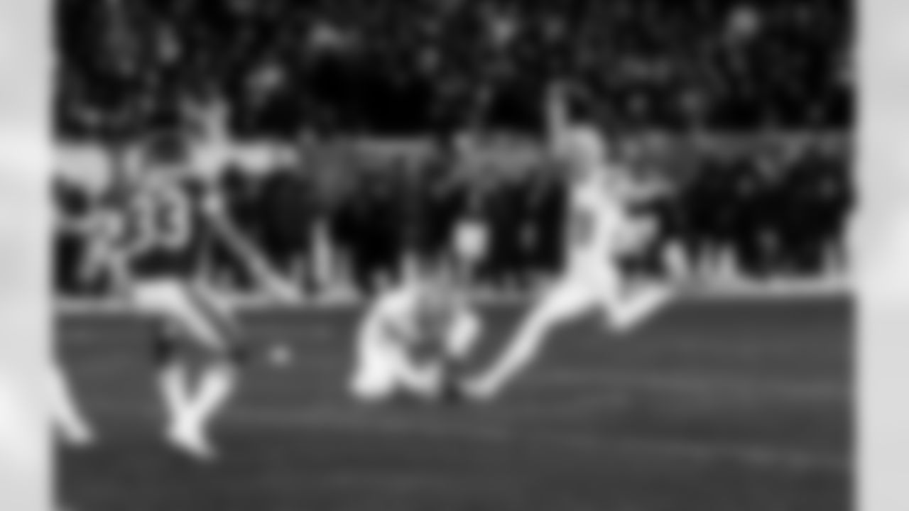 Detroit Lions kicker Jake Bates (39) kicks the game winning field goal during an NFL football game against the Chicago Bears on Sunday, Jan. 4, 2026 in Chicago. (Jeff Nguyen/Detroit Lions via AP)