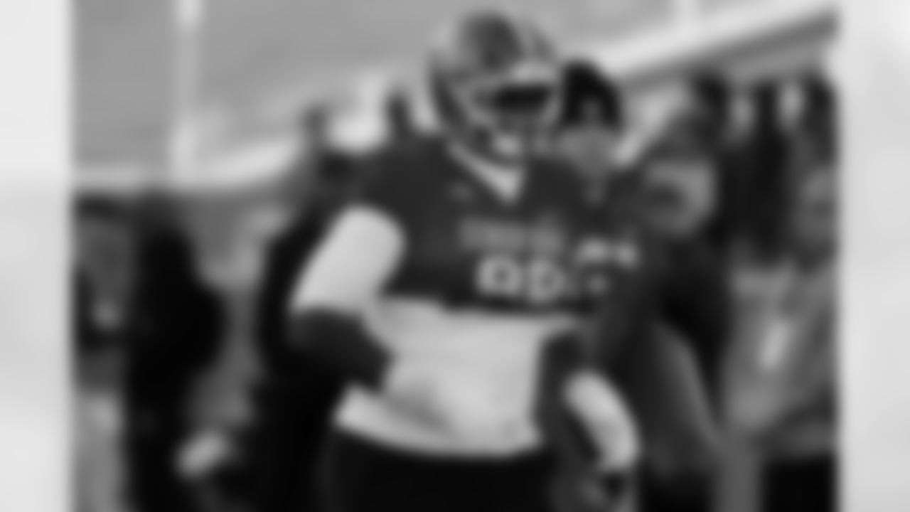 No. 39 DT Caleb Banks, Florida