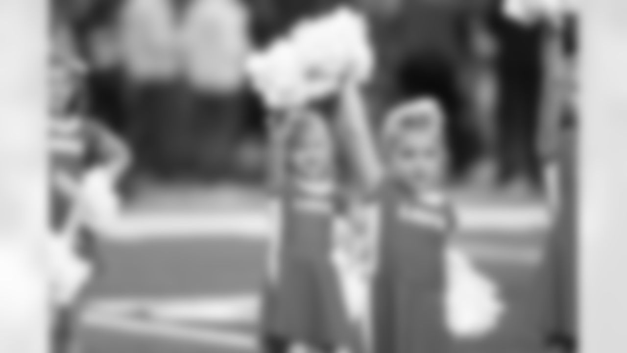 Detroit Lions Junior Cheer Clinic performs at halftime during an NFL football game against the Pittsburgh Steelers on Sunday, Dec. 21, 2025 in Detroit. (Jeff Nguyen/Detroit Lions via AP)
