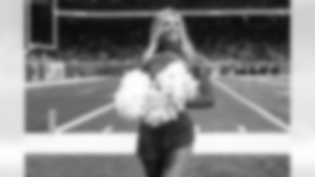Detroit Lions Cheerleaders perform during an NFL football game against the Miami Dolphins on Saturday, Aug. 16, 2025 in Detroit. (Mike Ferdinande/Detroit Lions)