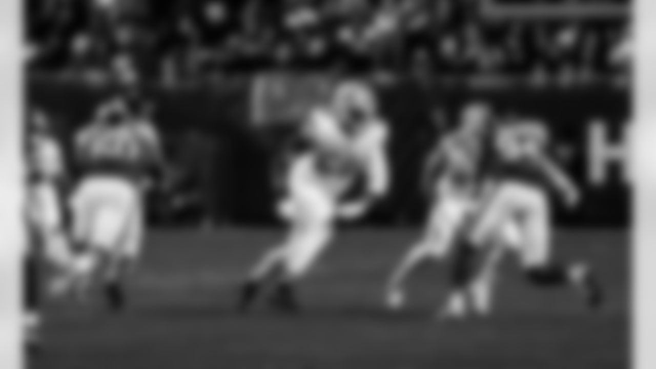 Detroit Lions tackle Taylor Decker (68) and Detroit Lions tight end Shane Zylstra (84) during an NFL football game against the Chicago Bears on Sunday, Jan. 4, 2026 in Chicago. (Jeff Nguyen/Detroit Lions via AP)