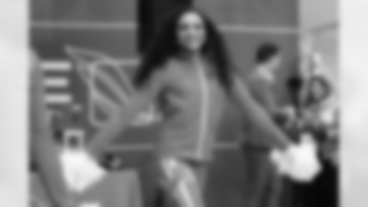 Detroit Lions Cheerleaders perform before an NFL football game against the Green Bay Packers on Thursday, Nov. 27, 2025 in Detroit. (Mike Ferdinande/Detroit Lions)