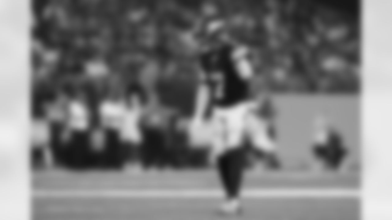 CB Byron Murphy Jr.
Backed up by Dwight McGlothern
(AP Photo/Aaron M. Sprecher)