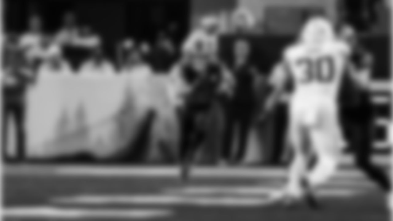 Detroit Lions wide receiver Tom Kennedy (85) returns a kick during an NFL football game against the Minnesota Vikings on Thursday, Dec. 25, 2025 in Minneapolis. (Jeff Nguyen/Detroit Lions via AP)