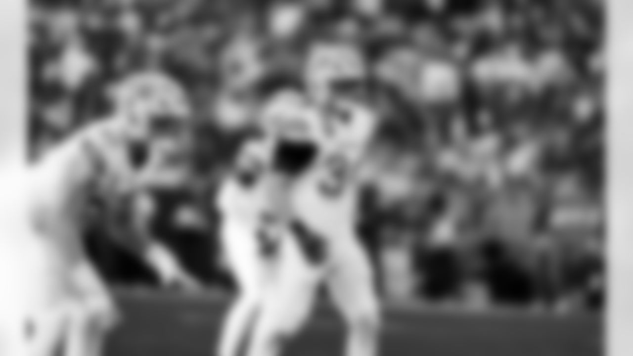 Detroit Lions linebacker Alex Anzalone (34) during an NFL football game against the Green Bay Packers on Sunday, Sept. 7, 2025, in Green Bay, Wis. (Jeff Nguyen/Detroit Lions via AP)