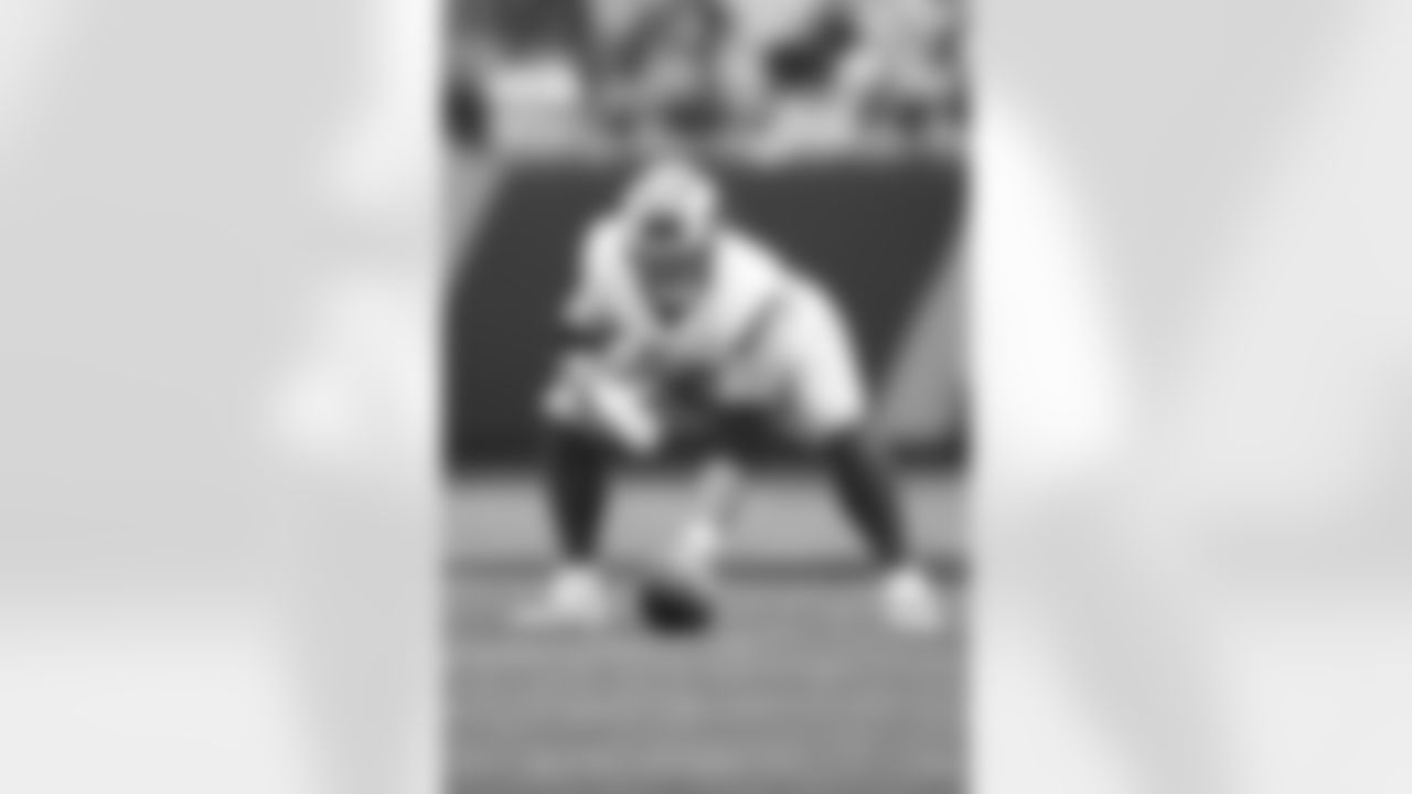 C Coleman Shelton
Backed up by Beaux Limmer
(AP Photo/Brian Westerholt)