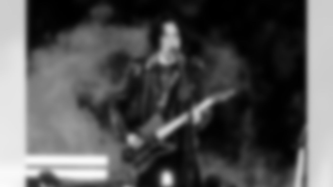 Jack White performs during the Thanksgiving Halftime Show powered by Verizon during an NFL football game against the Green Bay Packers on Thursday, Nov. 27, 2025 in Detroit. (Jeff Nguyen/Detroit Lions via AP)