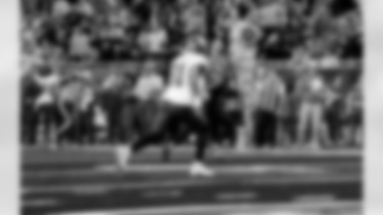 Detroit Lions wide receiver Amon-Ra St. Brown (14) scores a touchdown during an NFL football game against the Tampa Bay Buccaneers on Monday, Oct. 20, 2025 in Detroit. (Jeff Nguyen/Detroit Lions via AP)