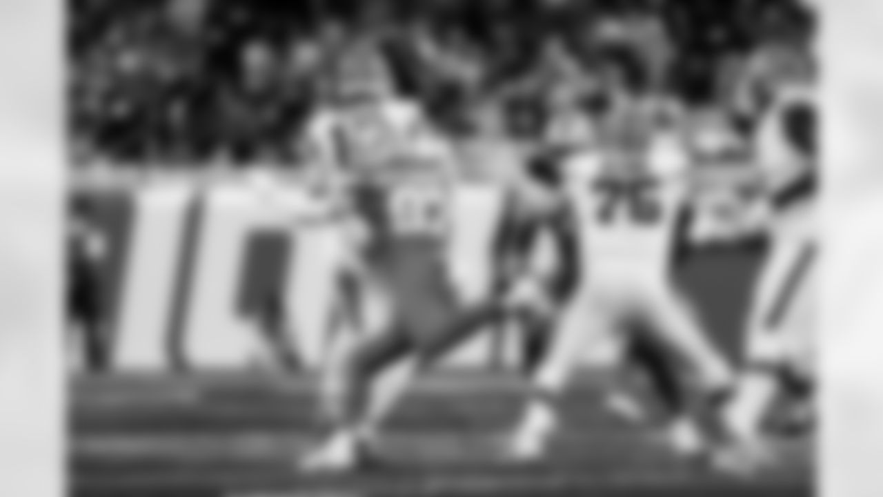 Detroit Lions edge rusher Aidan Hutchinson (97) sacks Cleveland Browns quarterback Joe Flacco (15) during an NFL football game against the Cleveland Browns on Sunday, Sept. 28, 2025 in Detroit. (Jeff Nguyen/Detroit Lions via AP)