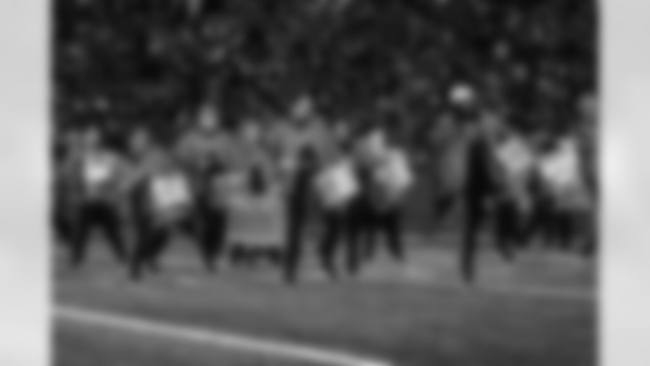 Halftime drum battle between Detroit Lions Honolulu Boom and Detroit Lions Cheerleaders vs. Minnesota Vikings Skol Line and Minnesota Vikings Cheerleaders during an NFL football game against the Minnesota Vikings on Sunday, Nov. 2, 2025 in Detroit. (Mike Ferdinande/Detroit Lions)