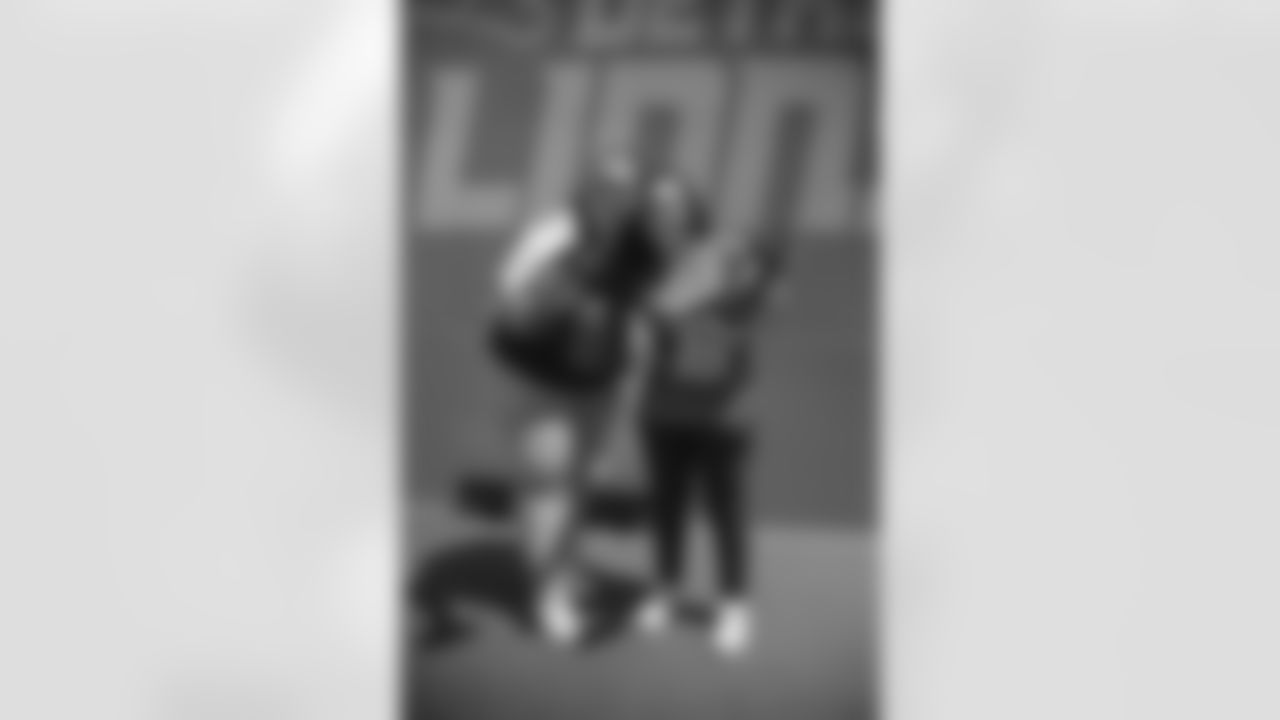 Fans attend a Thanksgiving game watch party on Thursday, Nov. 27, 2025 in São Paulo, Brasil. (Gabriel Alacette/Detroit Lions via AP)