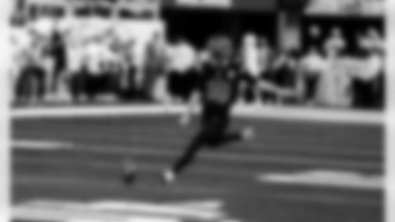 Detroit Lions kicker Jake Bates (39) before an NFL football game against the Minnesota Vikings on Thursday, Dec. 25, 2025 in Minneapolis. (Jeff Nguyen/Detroit Lions via AP)